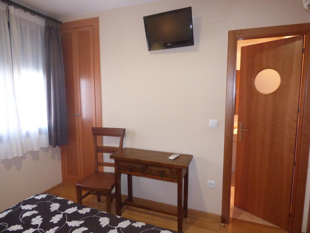 Hostal La Perdiz Sonseca エクステリア 写真