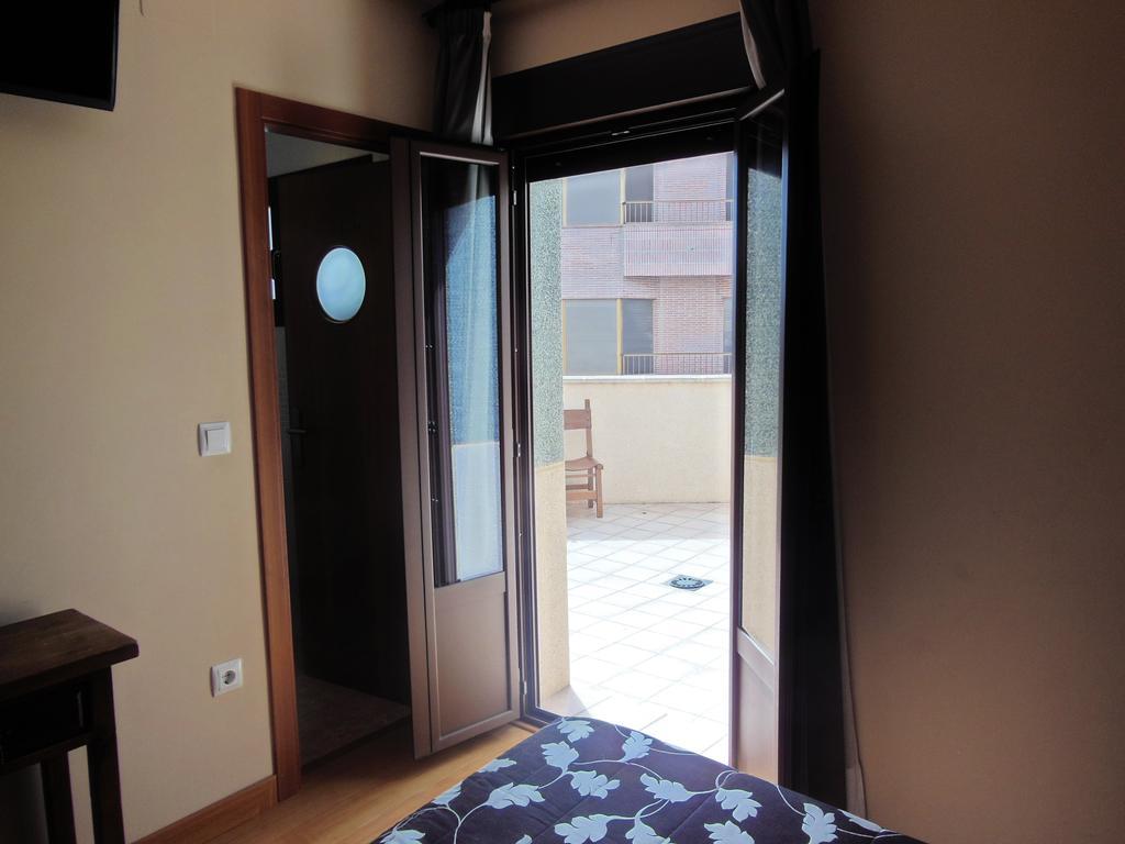 Hostal La Perdiz Sonseca エクステリア 写真