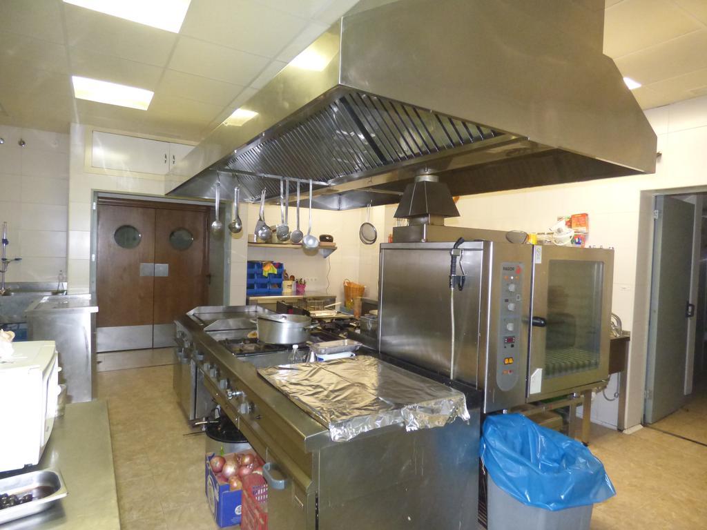 Hostal La Perdiz Sonseca エクステリア 写真
